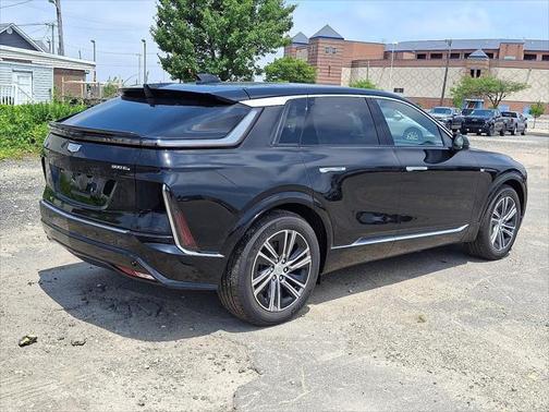 2025 Cadillac LYRIQ Luxury w/1SD