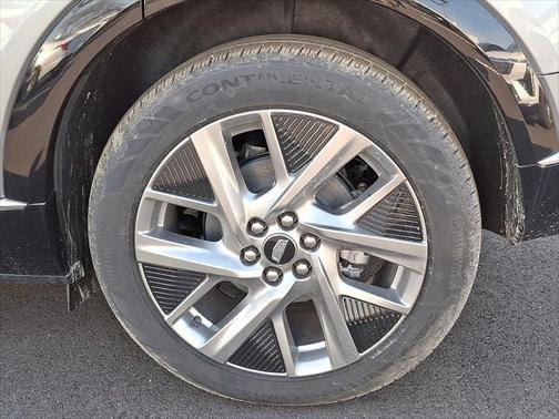 2025 Cadillac OPTIQ Luxury