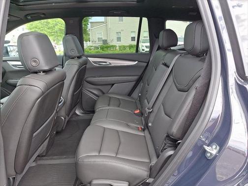 2025 Cadillac XT6 Luxury FWD