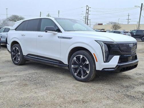 2025 Cadillac Escalade IQ Sport 2