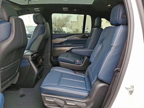 2025 Cadillac Escalade IQ Sport 2