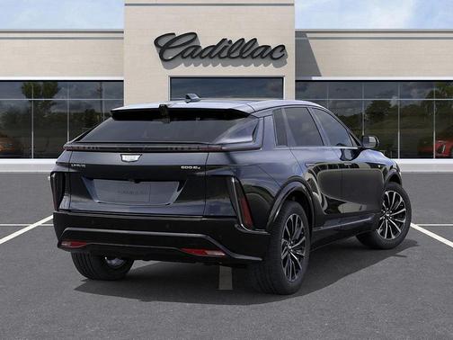 2025 Cadillac LYRIQ Sport