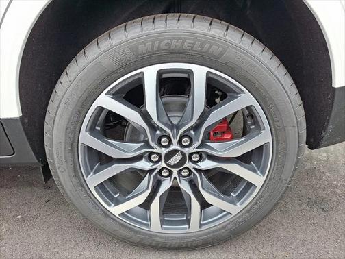 2025 Cadillac XT5 Sport