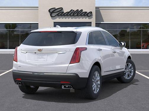 Crystal White Tricoat 2026 Cadillac XT5 Luxury