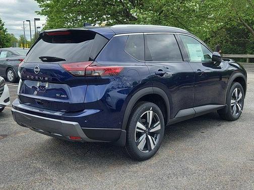 2025 Nissan Rogue SL