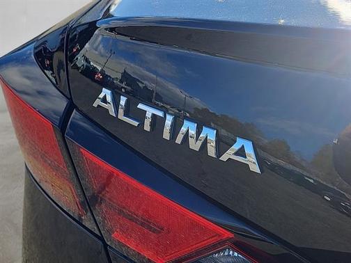 2022 Nissan Altima 2.5 S