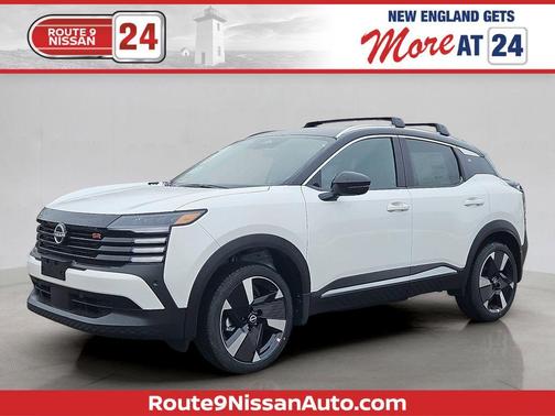 2t Wht Blk Roof 2026 Nissan Kicks SR