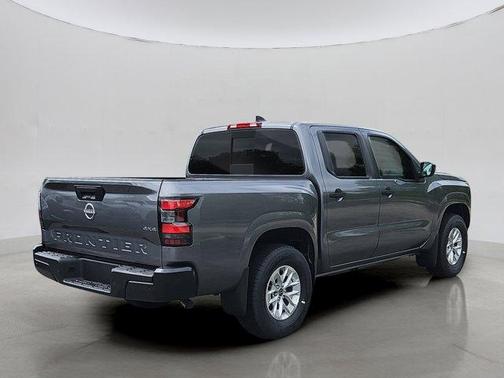 2025 Nissan Frontier S
