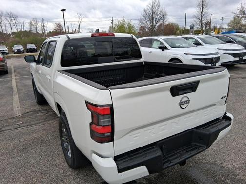 Glacier White 2026 Nissan Frontier SV
