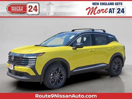 2025 Nissan Kicks SR
