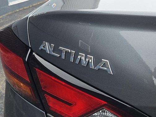 2022 Nissan Altima 2.5 S