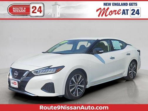 2023 Nissan Maxima SV
