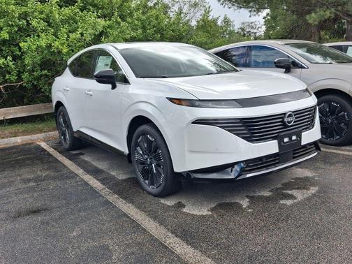 Everest White P 2026 Nissan Murano Platinum