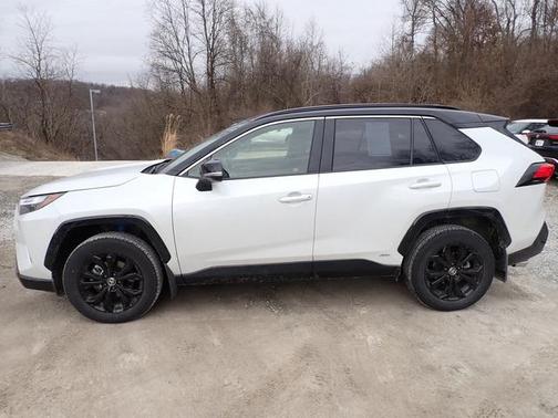 2025 Toyota RAV4 Hybrid SE