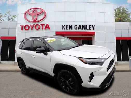 2025 Toyota RAV4 Hybrid SE