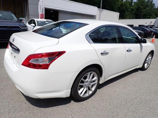 2011 Nissan Maxima S