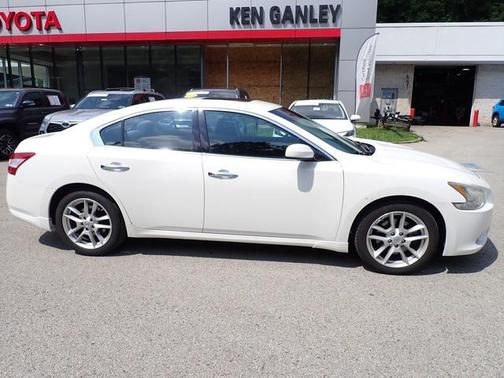 2011 Nissan Maxima S