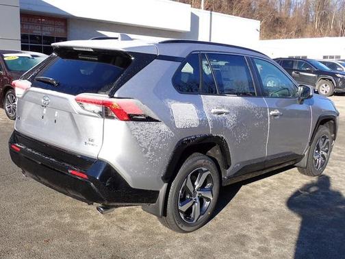 2025 Toyota RAV4 Hybrid SE