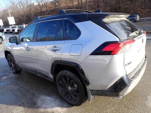 2025 Toyota RAV4 Hybrid SE