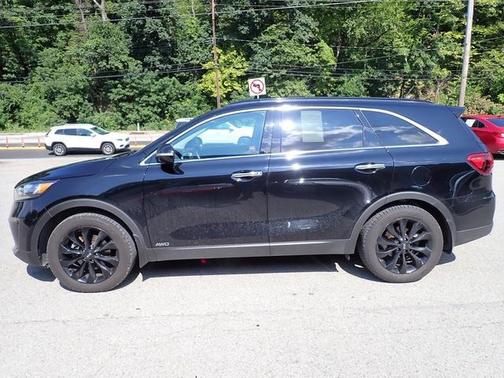 2019 Kia Sorento S