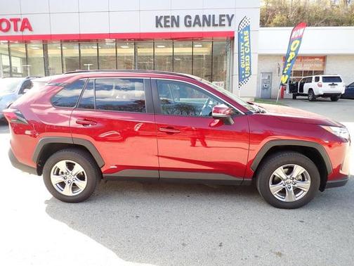 2023 Toyota RAV4 Hybrid XLE