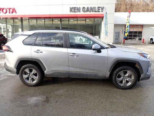 2023 Toyota RAV4 Hybrid XLE