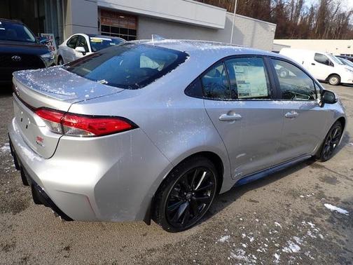 2026 Toyota Corolla Hybrid SE