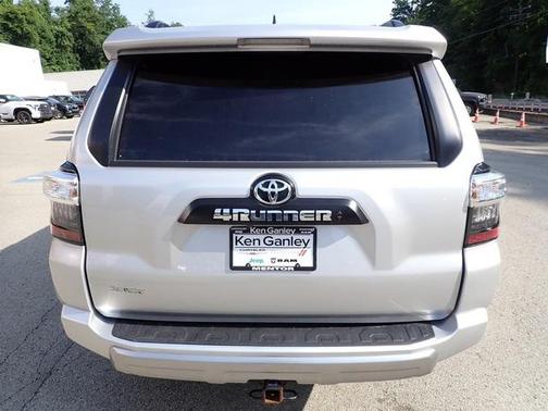 2022 Toyota 4Runner TRD Off Road Premium