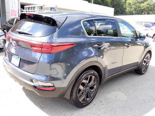 2022 Kia Sportage LX