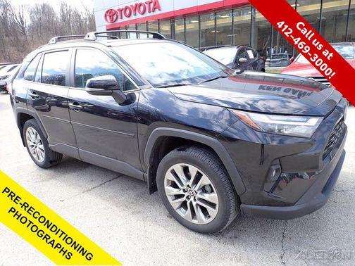 2022 Toyota RAV4 XLE Premium