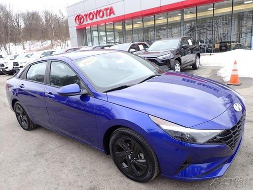 2023 Hyundai ELANTRA SEL