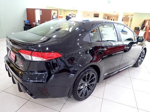 2026 Toyota Corolla Hybrid SE