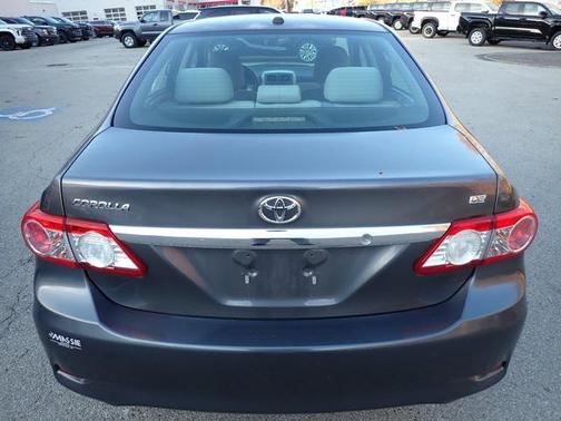 2011 Toyota Corolla LE