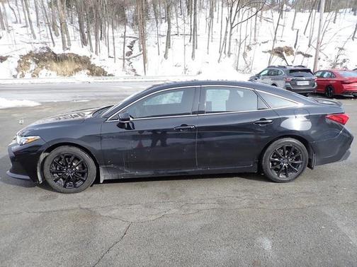 2020 Toyota Avalon Hybrid XLE Plus