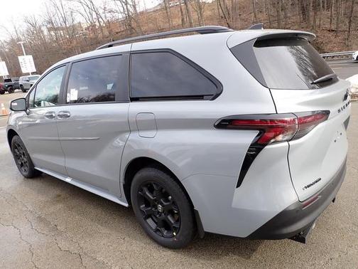 2026 Toyota Sienna Woodland Edition