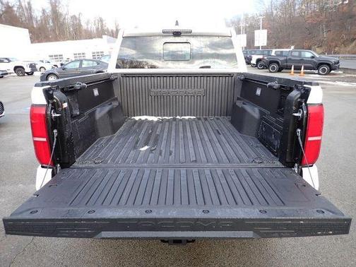 2026 Toyota Tacoma Hybrid TRD Off Road