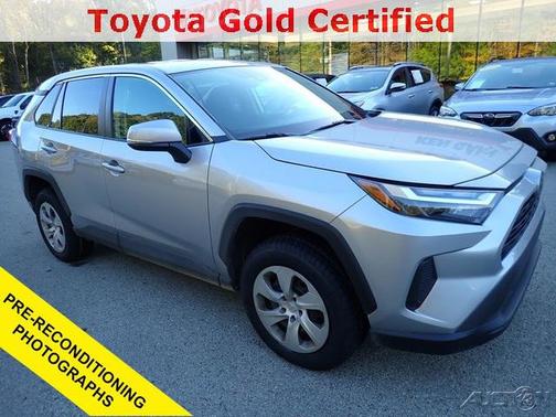 2023 Toyota RAV4 LE