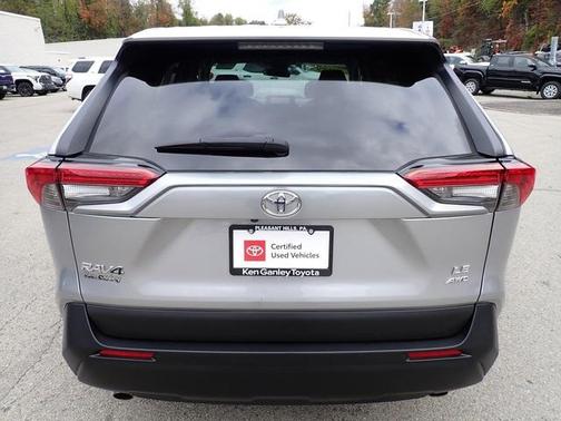 2023 Toyota RAV4 LE