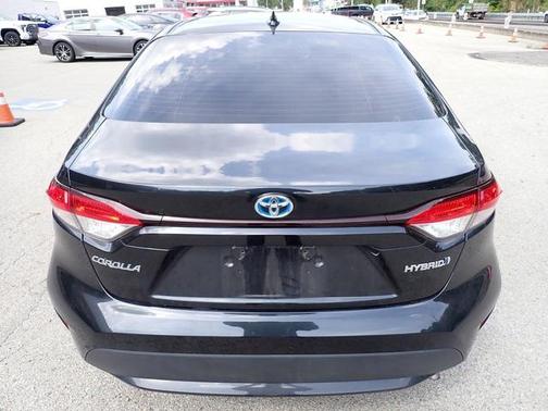 2022 Toyota Corolla Hybrid LE