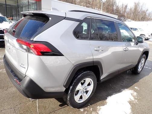 2021 Toyota RAV4 Hybrid LE