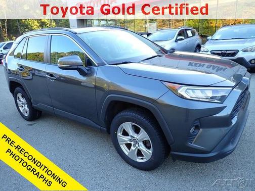 2020 Toyota RAV4 XLE