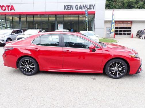 Supersonic Red 2024 Toyota Camry SE