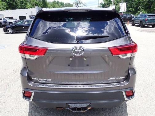 Predawn Gray Mica 2019 Toyota Highlander Limited