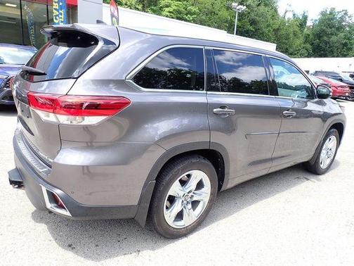 Predawn Gray Mica 2019 Toyota Highlander Limited