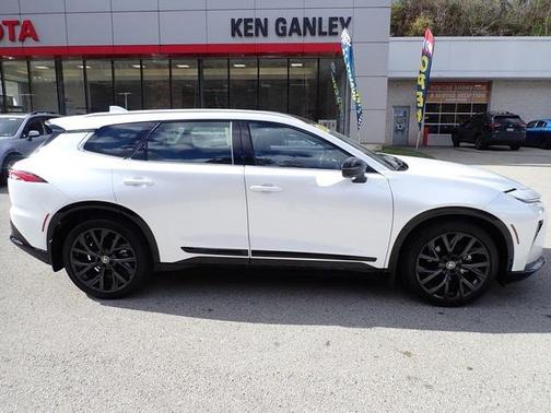 2025 Toyota Crown Signia Limited