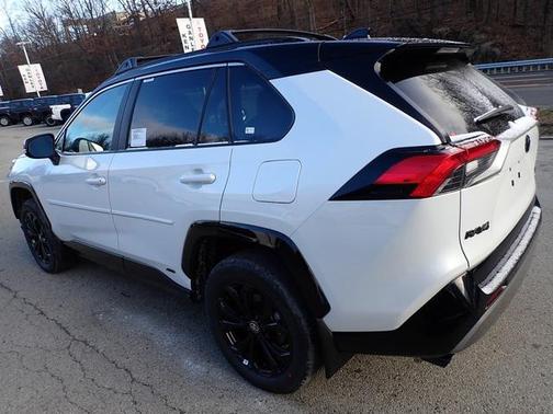 2025 Toyota RAV4 Hybrid SE