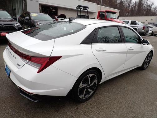 2023 Hyundai ELANTRA HEV Limited