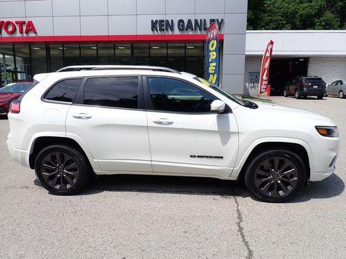 Pearl White Pearlcoat 2019 Jeep Cherokee Limited