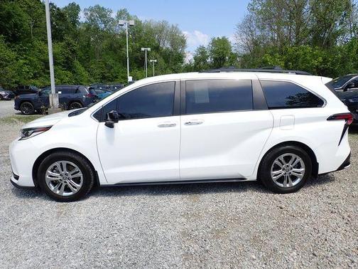 White 2022 Toyota Sienna XSE 7 Passenger