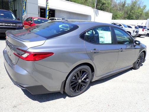 Heavy Metallic 2026 Toyota Camry SE